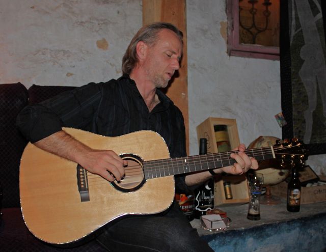 Geoff Achison playing a Lichty Brazilian Rosewood Dreadnought Guitar