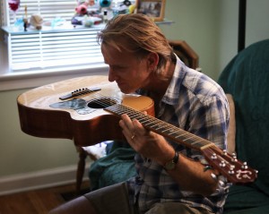 Geoff Achison and his new Lichty Guitar
