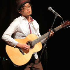 Shohei Toyoda, image courtesy Acoustic Guitar World Magazine