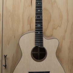 Medium-Jumbo-Guitar-Construction-G105