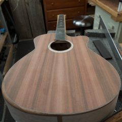 G106-Maple-Medium-Jumbo-Guitar-Construction